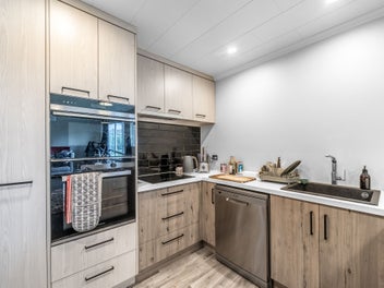 Practical & Peaceful with Parkside Position