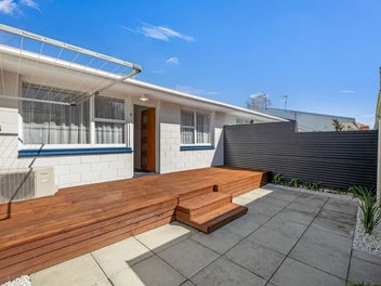 Snap It Up on Stanmore – Smart Price, Prime Spot