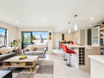 Superb 2015 Fletcher Home with Double Glazing!