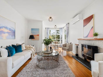 Excellent First Home or Smart Investment!