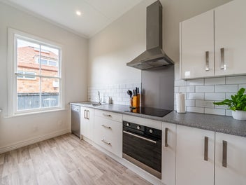 PRICED TO MOVE! PBN Over $599K