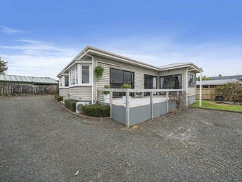 Welcoming, updated and comfortable family home