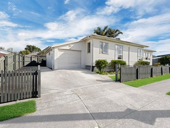 Private, Sunny & Secure - Family Living Sorted
