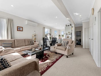 Private, Sunny & Secure - Family Living Sorted