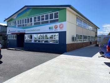 Image 1 of 6