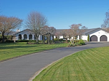 Polished elegance on Reservoir Road
