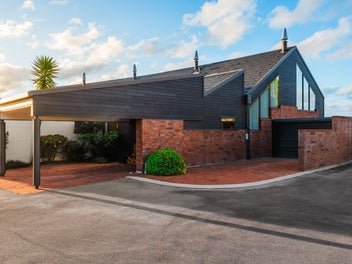 Kaiwaka Point - The Ultimate Taupo Retreat