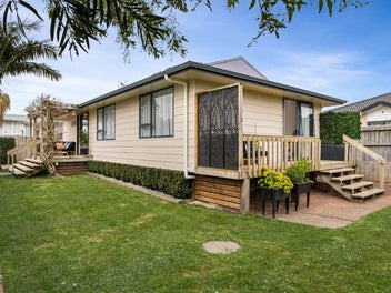 Invest Or Nest In A Park-Side Best