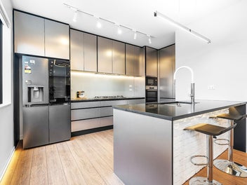 Modern, Secure, Dream Living in Orakei