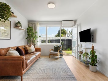 Two Parks, Two Bedrooms, Too Good to Miss