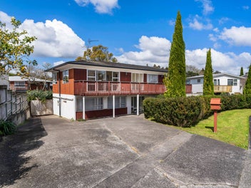 Two level in the Heart of the Howick