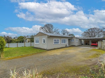 Multiple income streams - prime hospital location