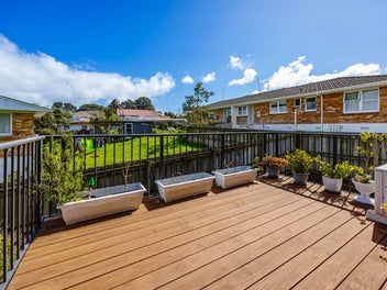 Lock & Leave + Investor Friendly