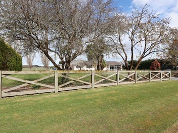 City close, country quiet!