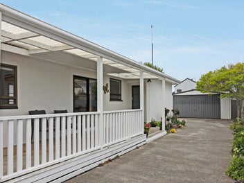 Sunny, fresh and move in ready