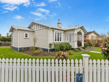 Charming Renovated 1920's Miners Cottage