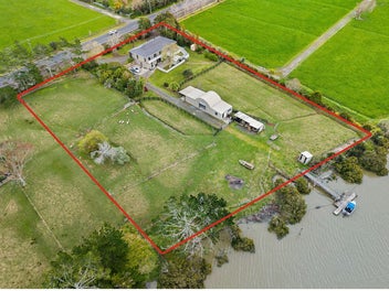 A Unique Opportunity with a Pontoon!