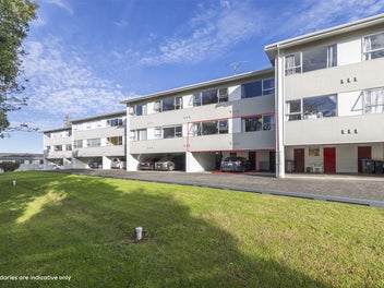 AFFORDABLE ELLERSLIE LIFESTYLE - Price Reduced