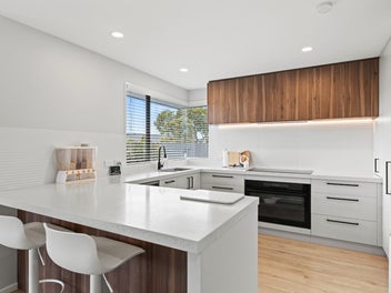 Fall in Love - Your Dream Home Awaits