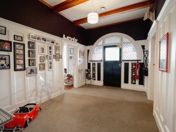 A multi-option marvel in the heart of the bay