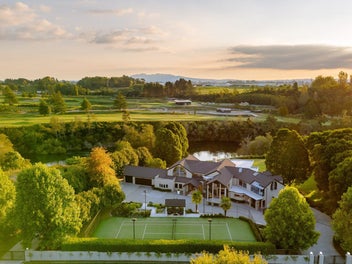 “Te Awa” - Grand Estate Living