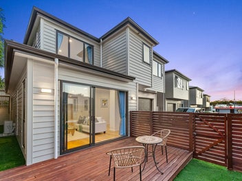 Your Modern Howick Haven Awaits