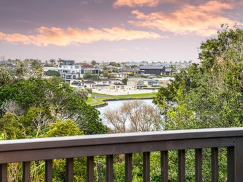 Urgent Sale: Absentee Owner!