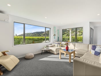 Stylish, Peaceful & Ideal for a Home Business.