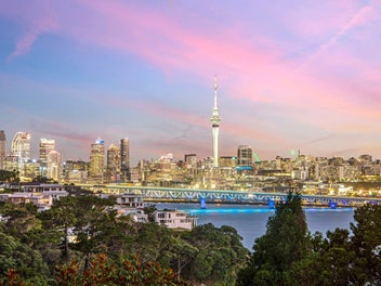 URGENT - VIEWS, LOCATION, PRICE