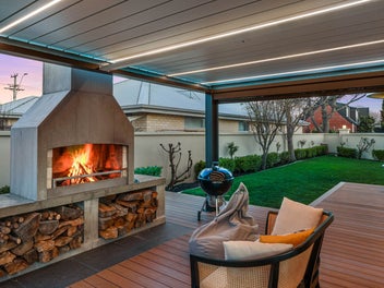 Family Living In Prime Location