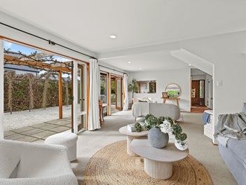 Architectural Charm in Top School Zones