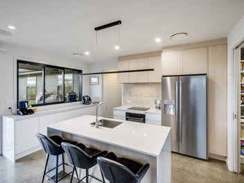 Residential Retreat With Rural Outlook