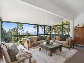 Captivating Views, Prime Location