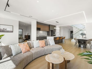 Stunning 7-Bedroom Family Home with Granny Flat