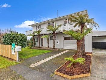 NORTH FACING and SUN DRENCHED