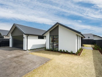 Cupola Crescent’s Gem – Brand New & Ready!