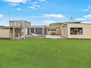 Your Ultimate Coastal Escape Awaits