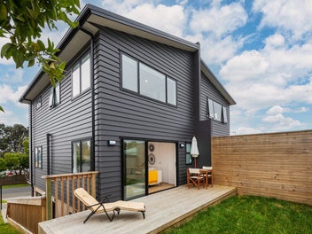Modern Living, Prime Location