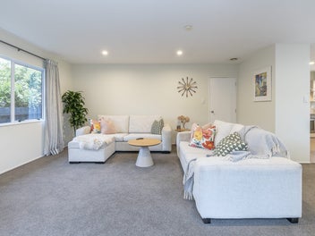 Contemporary Ease, Effortless Living