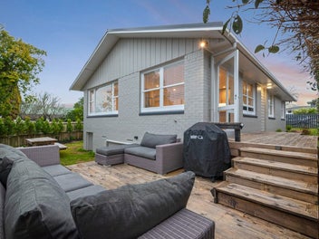 Mid-century soul - Modern Mastery