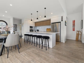 Vendors Want Action – Be In by Christmas