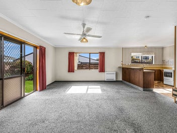 Make the Move to Easy Care Living!