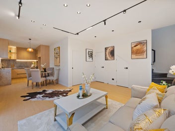 Brand New Freehold Homes - Botany Downs