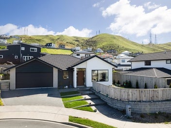 New Beginings in Abundance at Hattersley Grove!