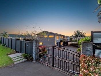 Cracker Home in Cockle Bay with Opportunity