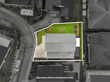 Spacious Family Home in the Heart of Gulf Harbour