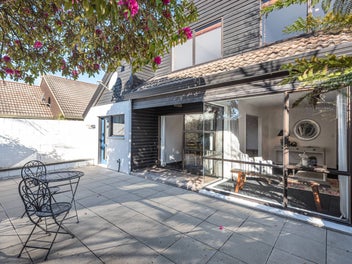 Heart of Merivale - Best 3 Bedroom Buying