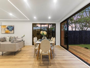 4 Brand New High-Spec Homes