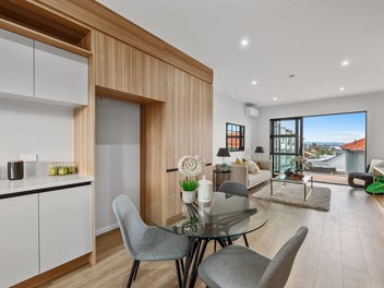 Belmont Gem-Sunlit 2-Master Ensuite home