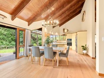 Lodge-Style Warmth & Comfort!